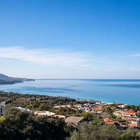 Capovillas -villa Armonia With Private Pool Near Tropea Villa